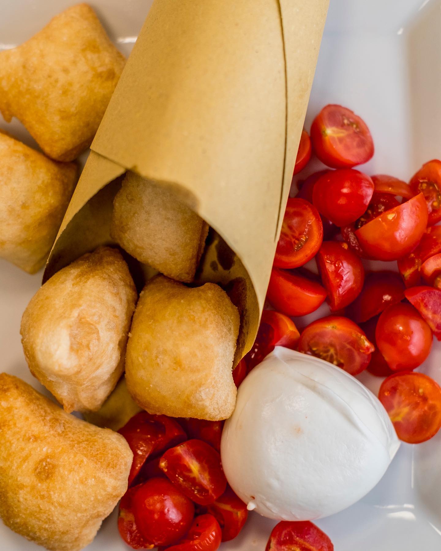 350263125_235187735915216_8535248018253265649_n